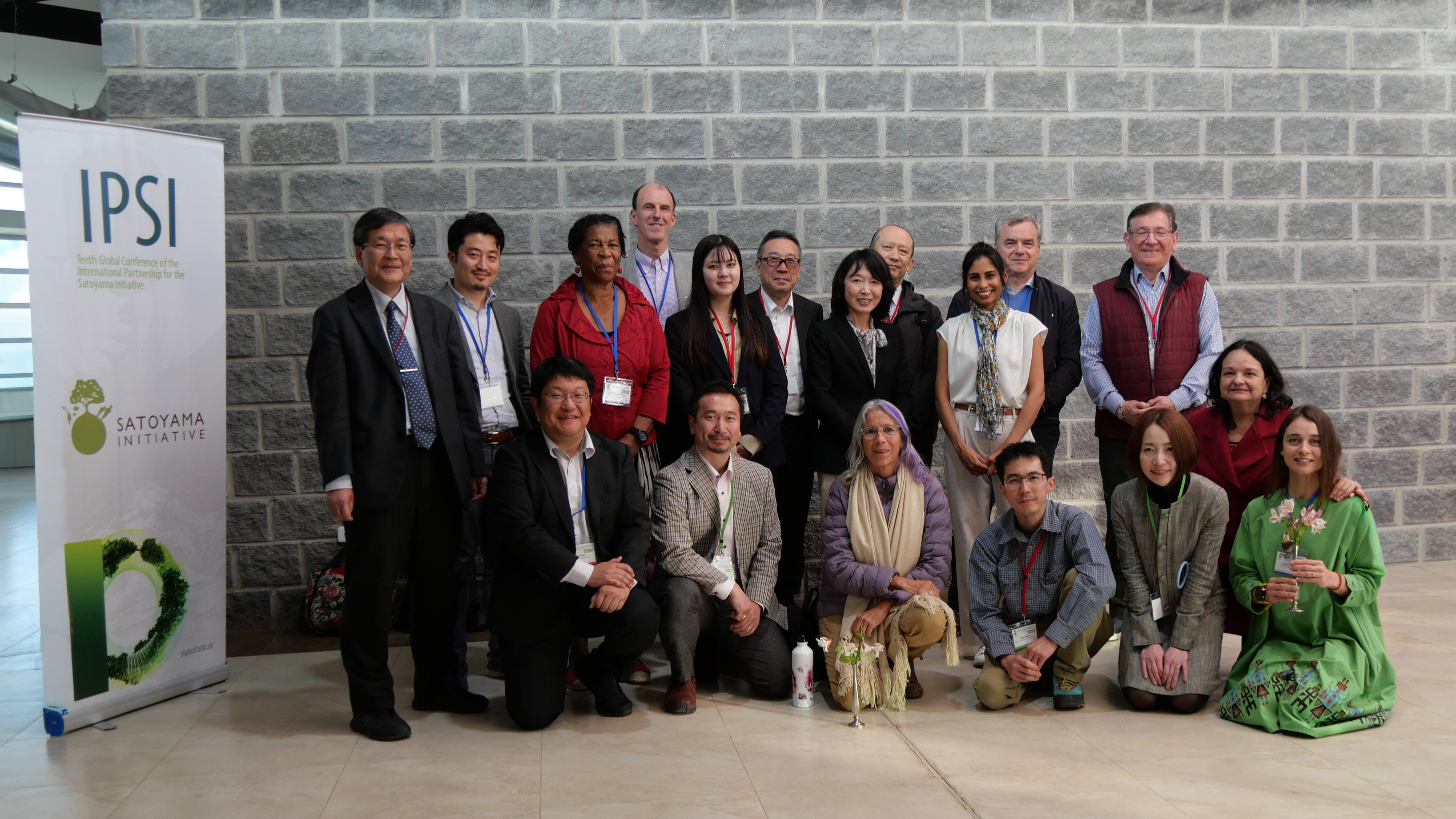 孫夏天博士(前排最右)代表本校成為新一期的 IPSI 指導委員會委員